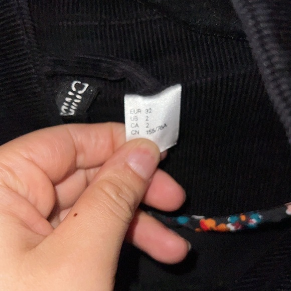 Cardigan - Picture 2 of 2